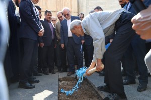 نصب نخستین انشعاب فاضلاب در شهر گرگاب