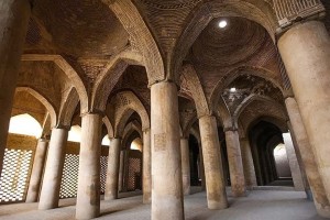 شبکه‌های آب‌وفاضلاب اطراف مسجد جامع عتیق نشتی ندارد