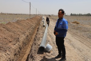 آبرسانی به نهضت ملی مسکن زواره با اجرای 4500 متر خط انتقال و شبکه توزیع