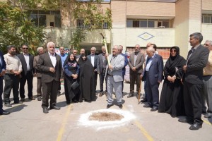کلنگ احداث مدرسه ۱۲ کلاسه در ناحیه ۵ اصفهان به زمین زده شد