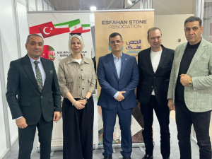 حضور مدیرعامل نمایشگاه های ج.ا.ایران و مرکز نمایشگاهی ازمیر در غرفه شرکت نمایشگاه اصفهان و انجمن سنگ اصفهان