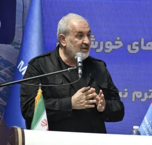 گفتگوی تلفنی وزیر نیرو با مدیرعامل شرکت برق منطقه‌ای اصفهان