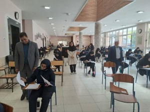 بازدید مدیرکل آموزش‌وپرورش استان اصفهان از حوزه‌های برگزاری امتحانات نهایی