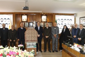 رونمایی از کتاب " درس آموخته های خبرگان شرکت برق منطقه ای اصفهان