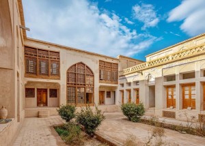 شهرستان نایین