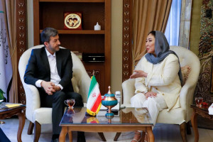 فرهنگ پهلوانی ایران الهام‌بخش ماست/ دعوت از استاندار اصفهان برای گسترش همکاریهای ورزشی
