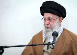 به گفتگوهای عمان نه افراطی خوش‌بین و نه افراطی بدبین هستیم