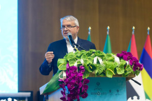 آفریقا نیازمند توسعه عادلانه بر اساس ارزش‌های ایرانی است