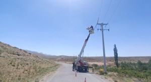 اجرای عملیات تعمیرات با روش خط گرم بدون اعمال خاموشی