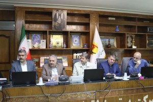 دومین نشست تخصصی میز انرژی اصفهان مدیران ارشد و سرمایه‌گذاران نیروگاه‌های خورشیدی