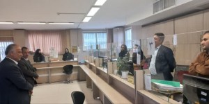 حضور نماینده مردم لنجان در اداره امور مالیاتی شهرستان زرین شهر